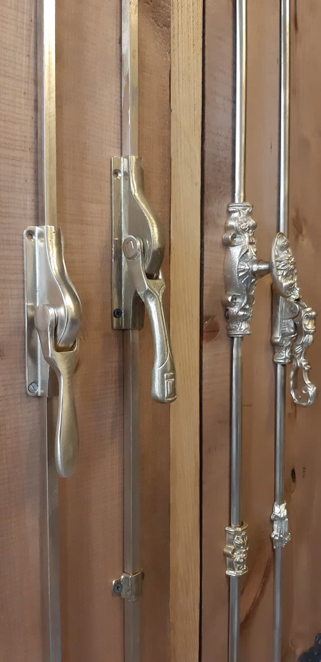 Pirinç İspanyolet — kuş motifli ve sade modeller